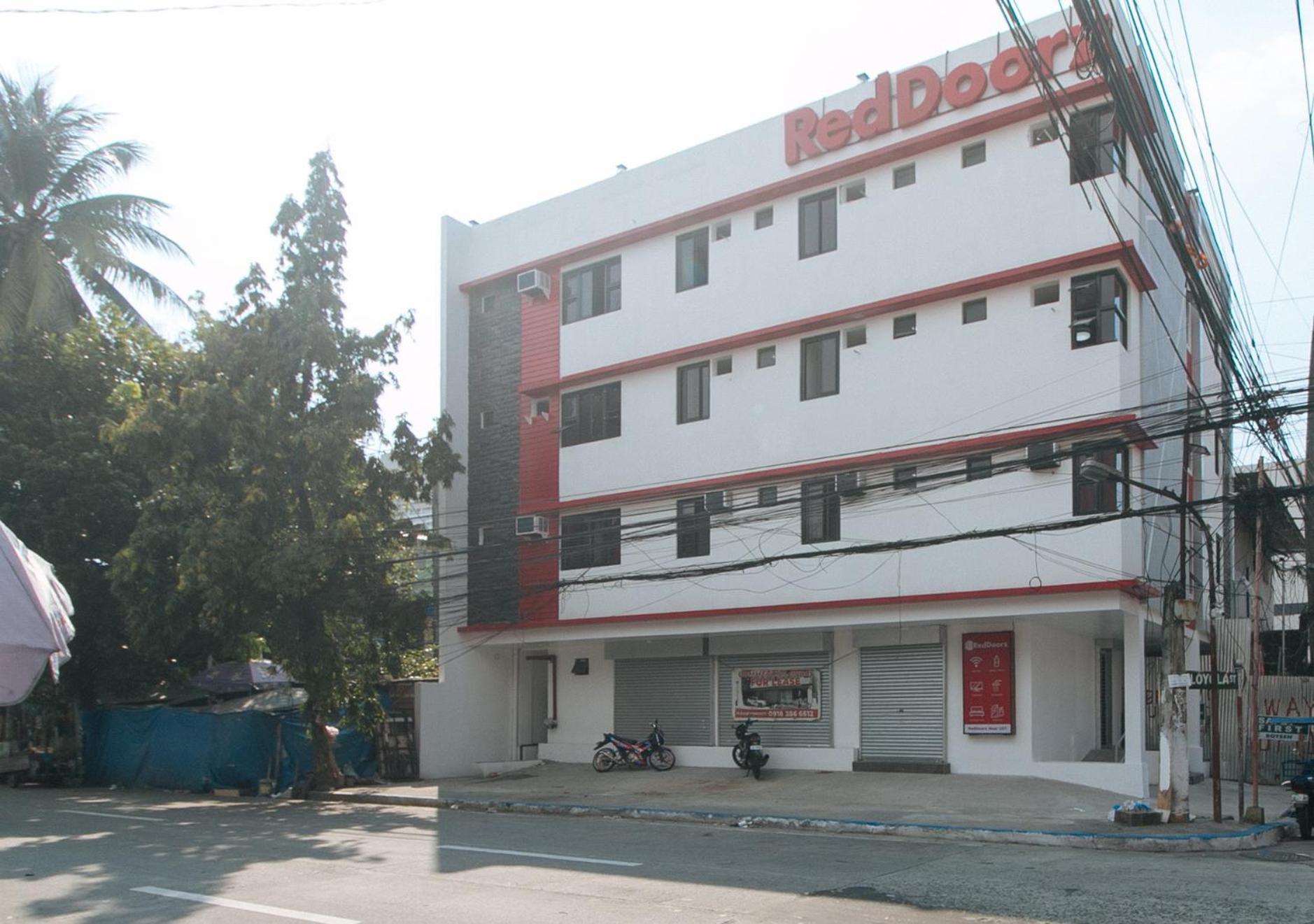 ホテル Reddoorz Near Ust Sampaloc マニラ市 エクステリア 写真